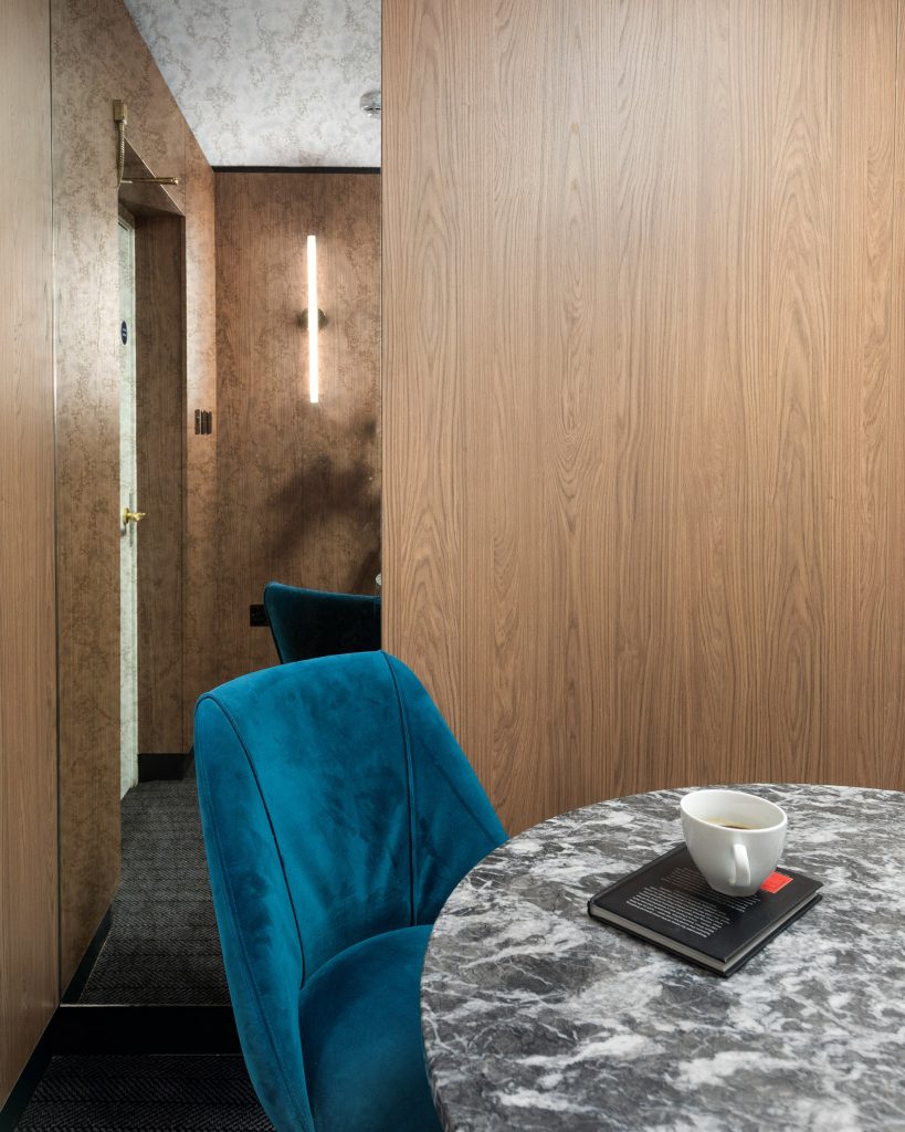 Office.Suites.Club.Meet